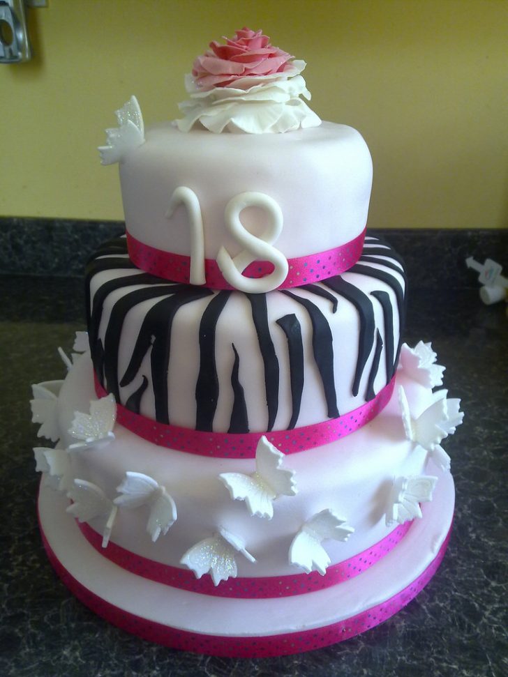 18 Birthday Cake 18th Birthday Cakes 18 Birthday Cake 18th Birthday Cakes