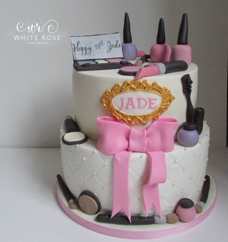 18Th Birthday Cake Designs Two Tier Make Up Themed 18th Birthday Cake Huddersfield Cake Maker 18Th Birthday Cake Designs Two Tier Make Up Themed 18th Birthday Cake Huddersfield Cake Maker