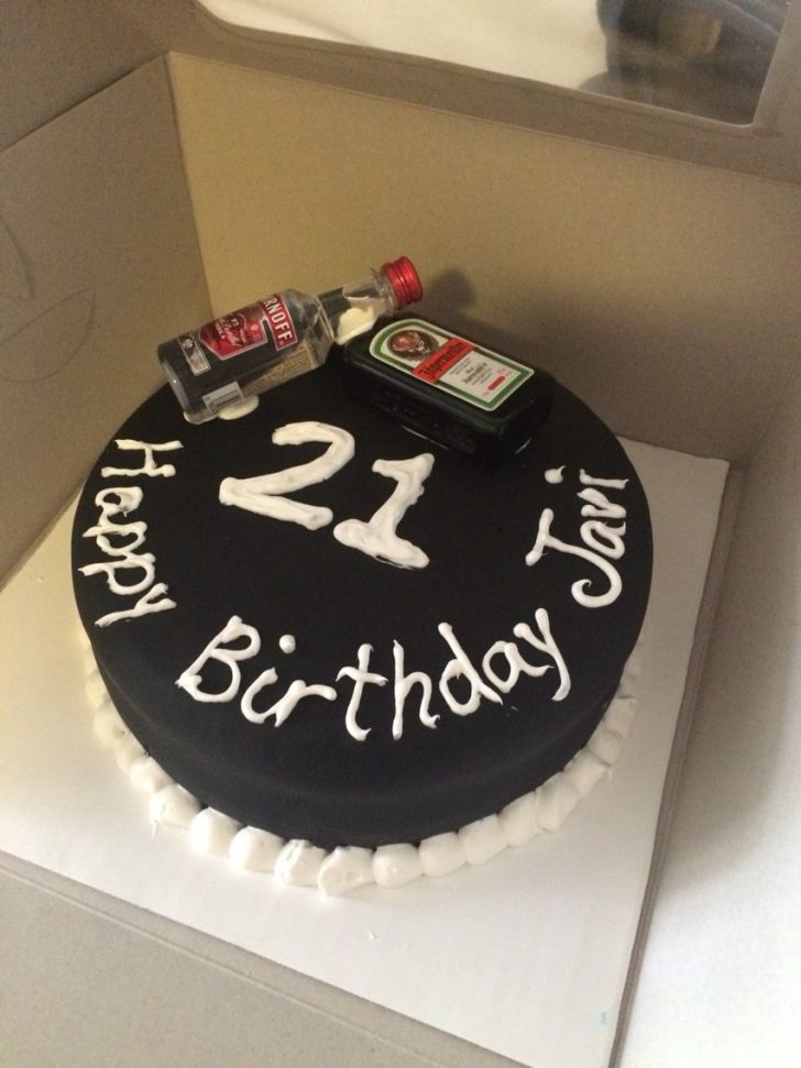 Birthday Cake Ideas For Men Simple But Nice Cake For Guys 21st Birthday Baking Pinterest Birthday Cake Ideas For Men Simple But Nice Cake For Guys 21st Birthday Baking Pinterest