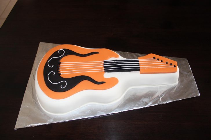 Guitar Birthday Cake Icing On My Cake Drews Guitar Birthday Cake Guitar Birthday Cake Icing On My Cake Drews Guitar Birthday Cake