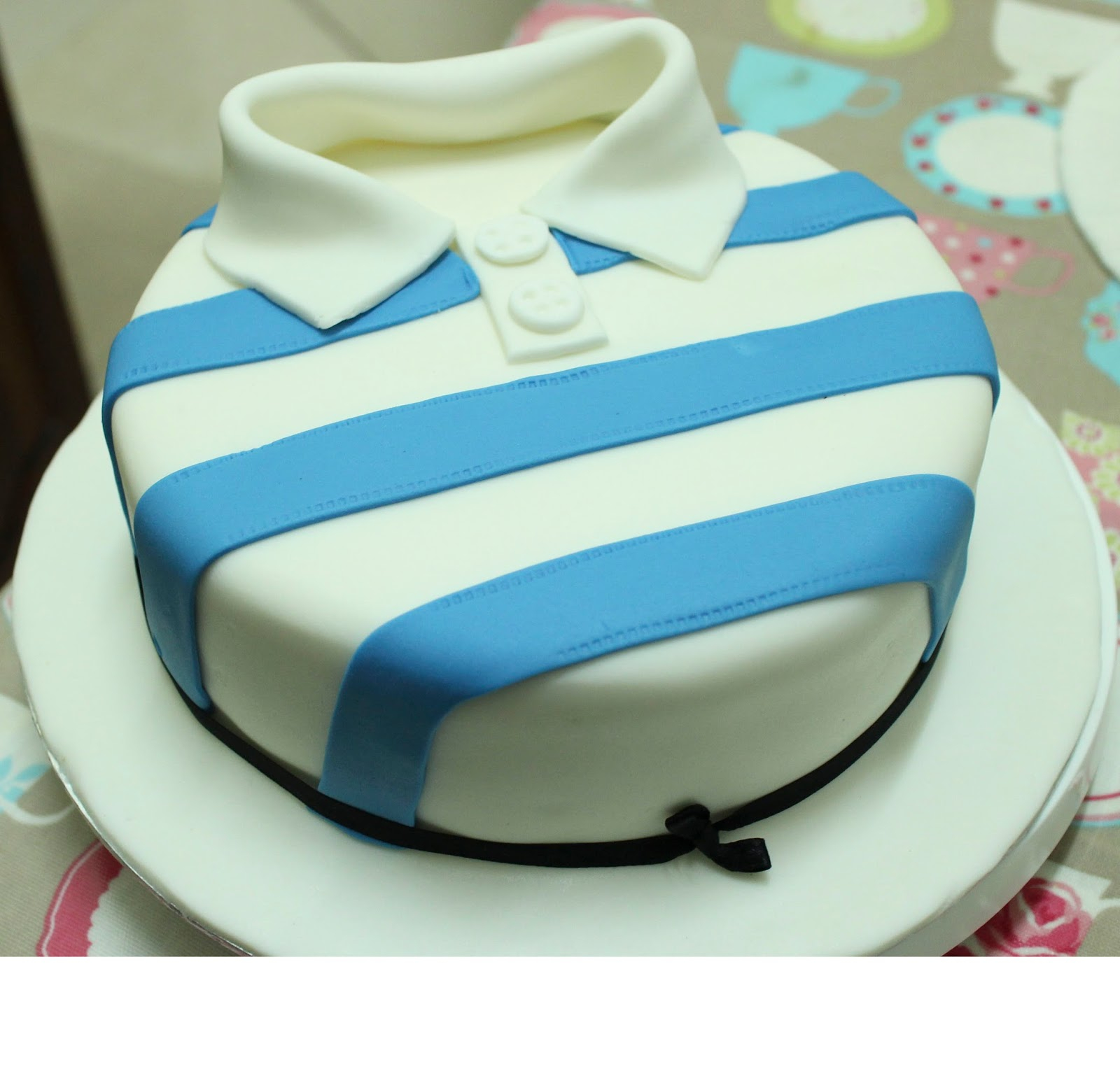 polo birthday cake cupcakes