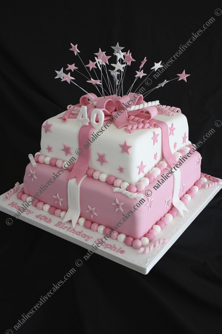 two tiered black and