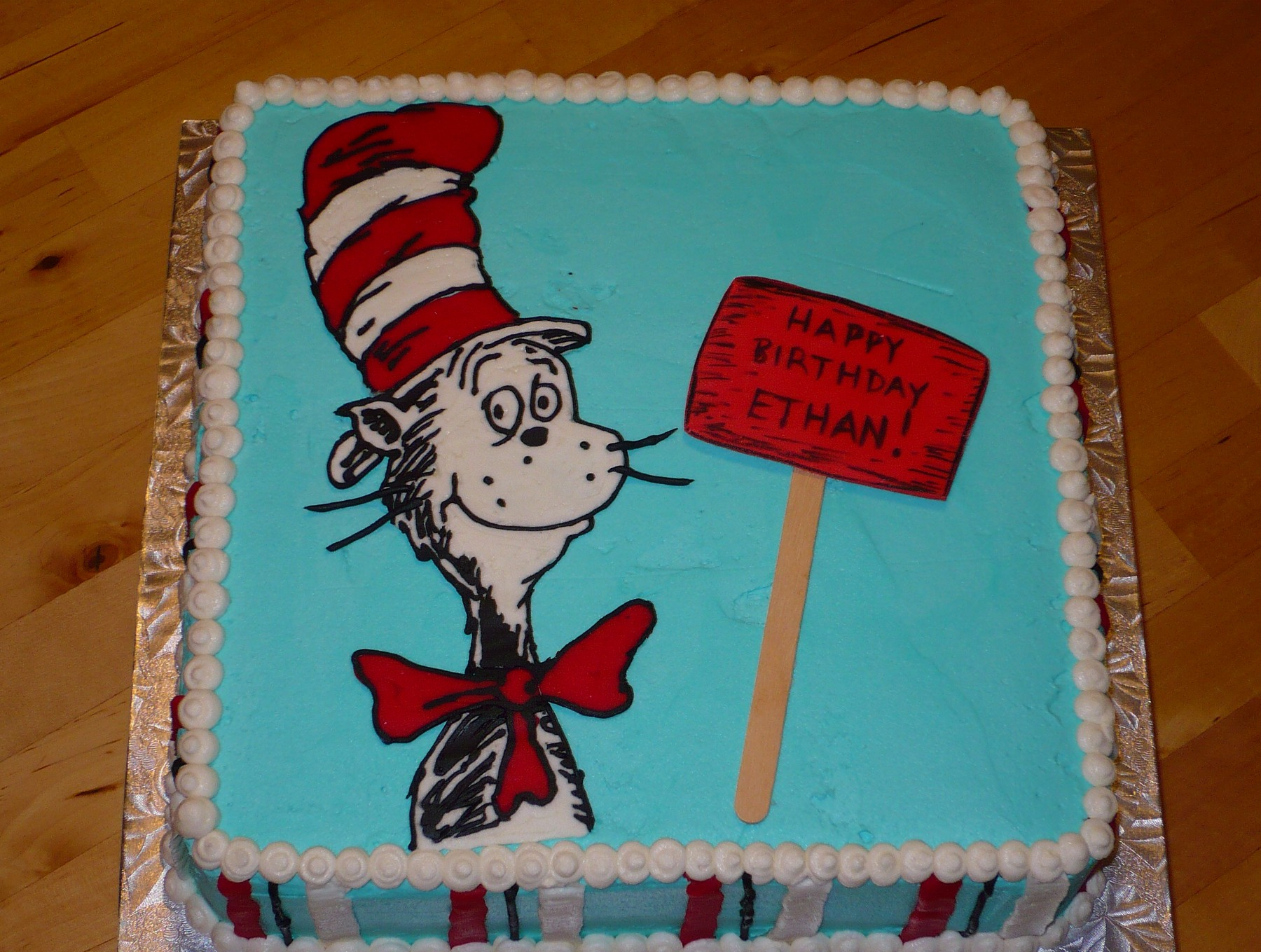 25+ Elegant Picture of Cat In The Hat Birthday Cake - albanysinsanity.com